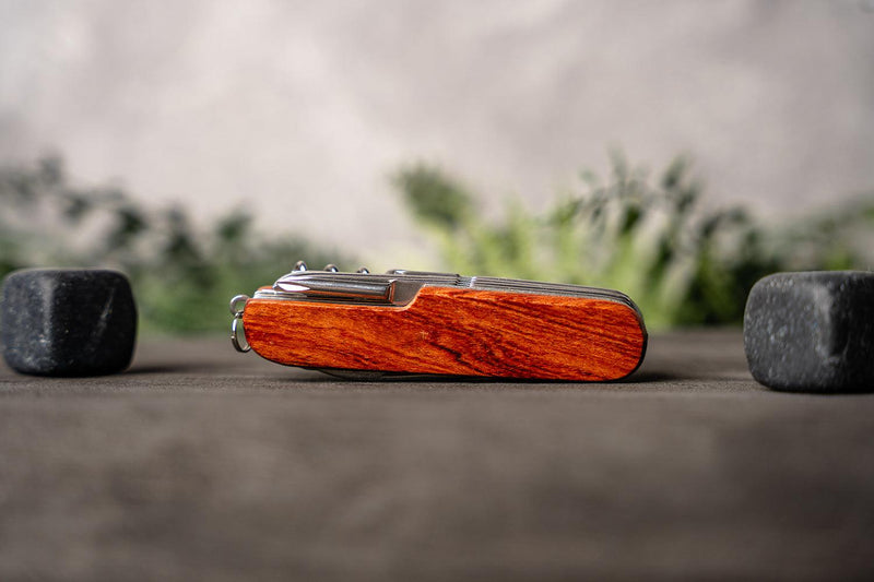 Personalized Multi-Tool Pocket Knives -