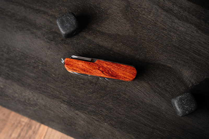 Personalized Multi-Tool Pocket Knives -
