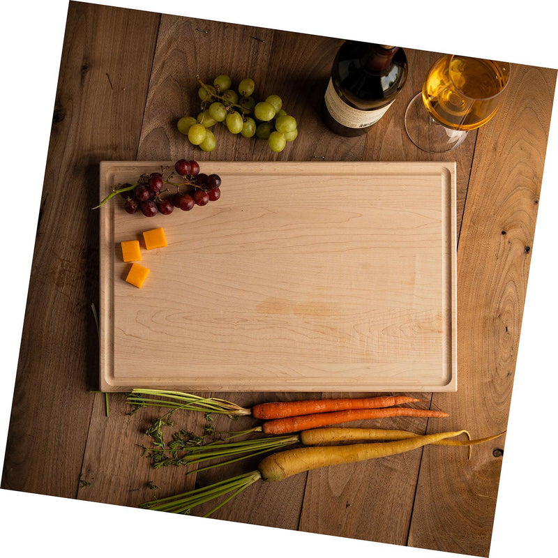 Personalized 11x17 Friendsgiving Cutting Board with Grooves -