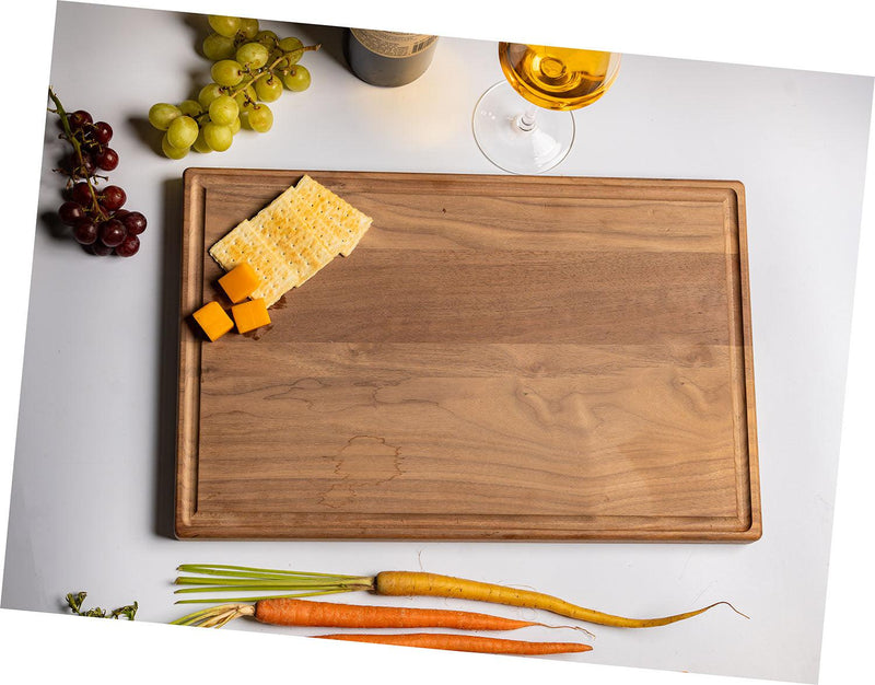 Personalized 11x17 Friendsgiving Cutting Board with Grooves -