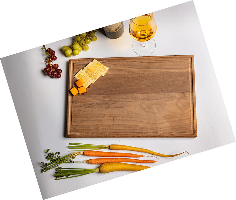 Personalized 11x17 Friendsgiving Cutting Board with Grooves -