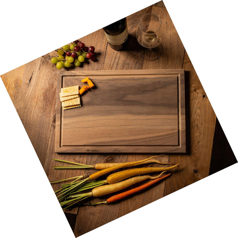 Personalized 11x17 Friendsgiving Cutting Board with Grooves -