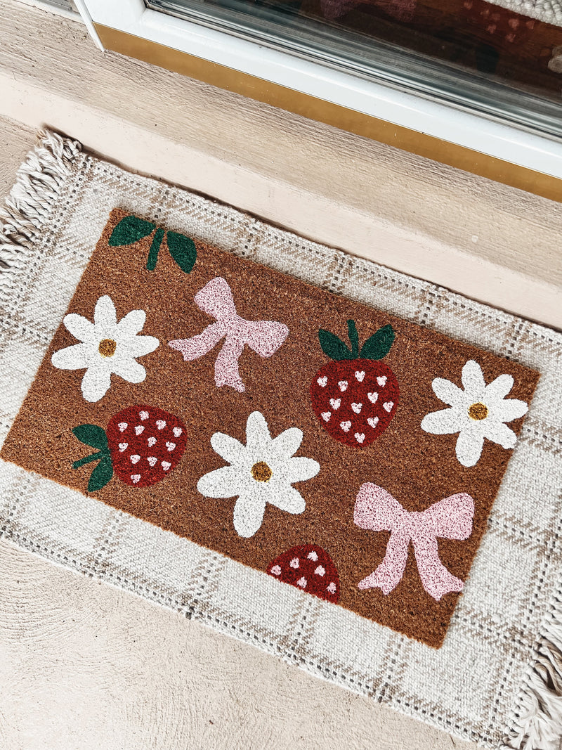 Strawberry, Daisy & Berry Pattern -
