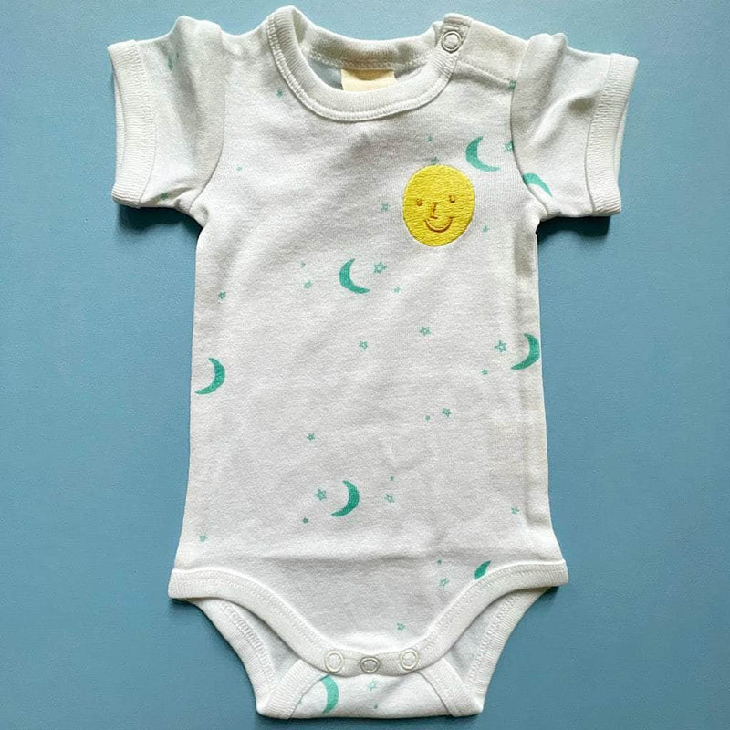 Moon and Stars Organic Cotton Baby Bodysuit - Green / 0-3 M