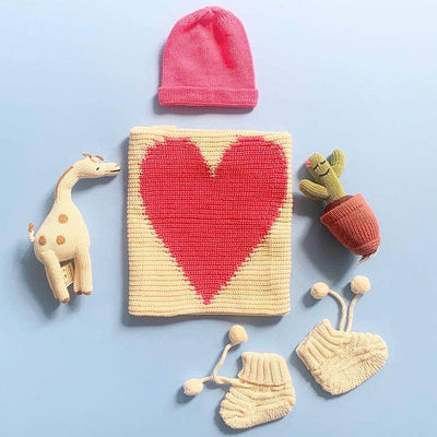 Baby Gift Set - Newborn Security Blanket, Rattle Toys, Booties and Hat | Heart, Cactus, Giraffe -  - Estella