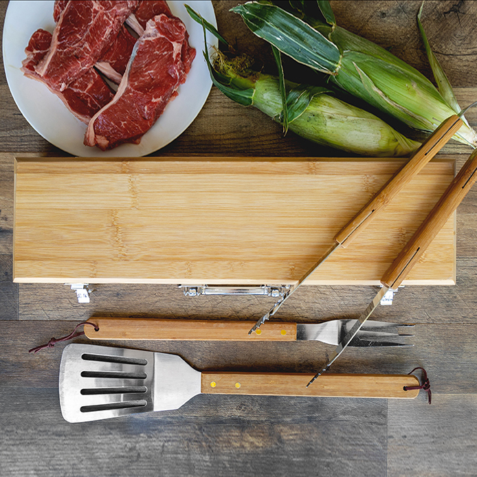 Personalized BBQ Grill Set - Custom Logo -