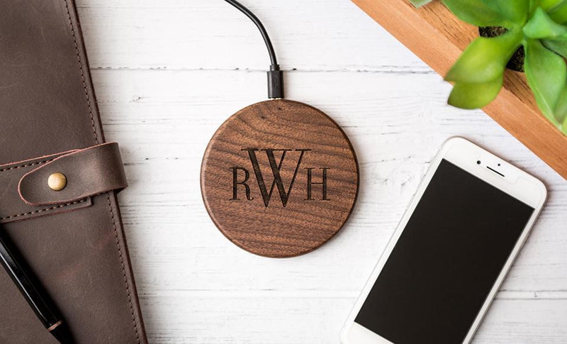 Personalized Wireless Chargers -  - Qualtry