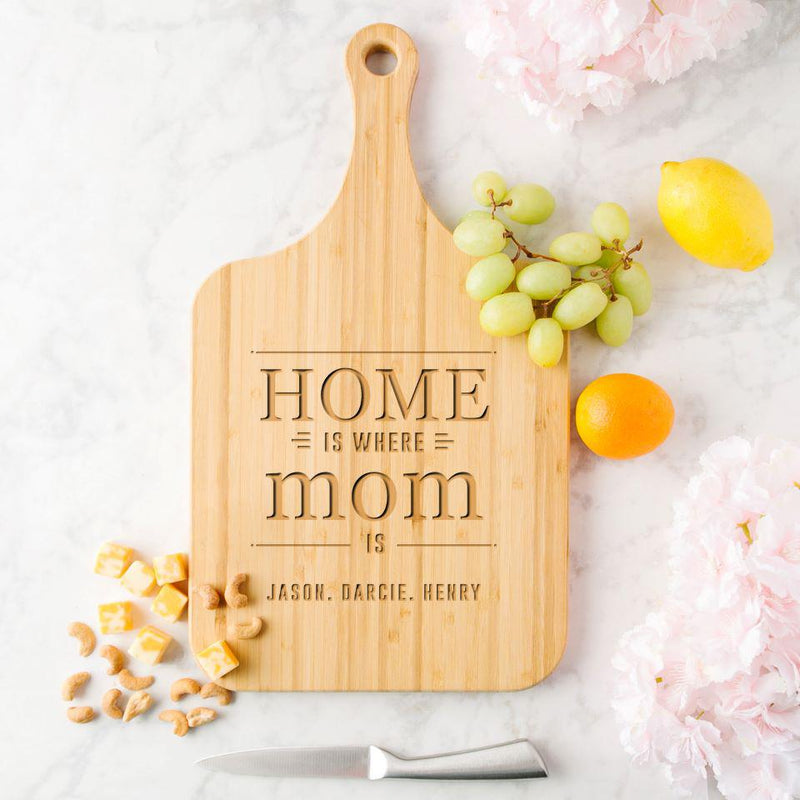 Personalized Handled Cutting Boards for Mom -  - Completeful