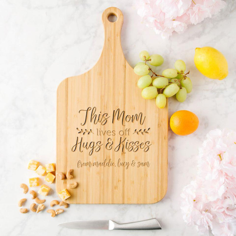 Personalized Handled Cutting Boards for Mom -  - Completeful