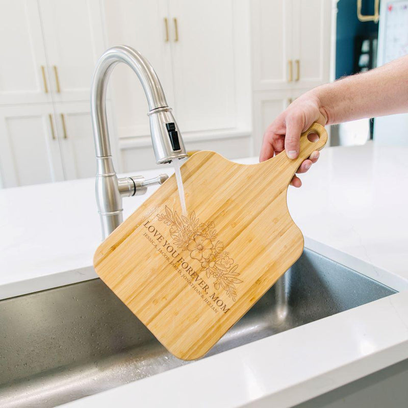 Personalized Handled Cutting Boards for Mom -  - Completeful