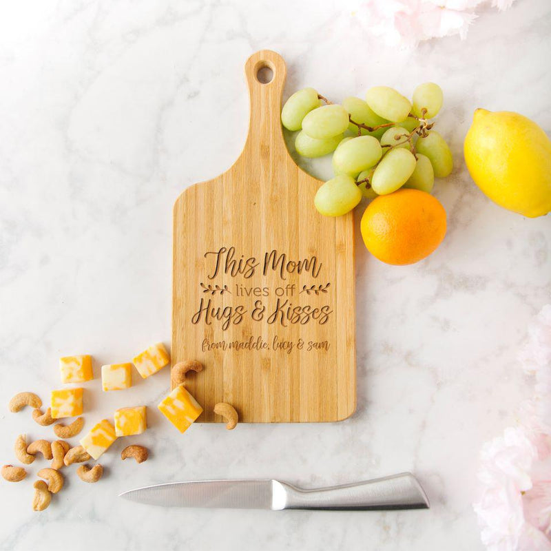 Personalized Handled Cutting Boards for Mom -  - Completeful