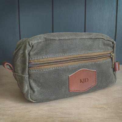 Groomsmen Set of 5 Personalized Tan Toiletry Bags -  - JDS